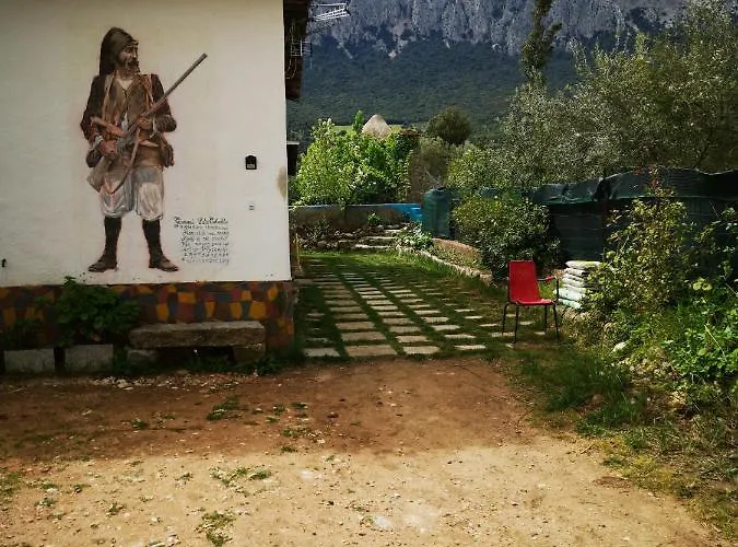 Pinnettu Sardo Cerca Su Google Casa Di Campagna In Ecosistema Insetti E Animaletti Simpatici In Condivisione, Stanza Matrimoniale Senza Finestra, Leggere Attentamente Prima Di Prenotare